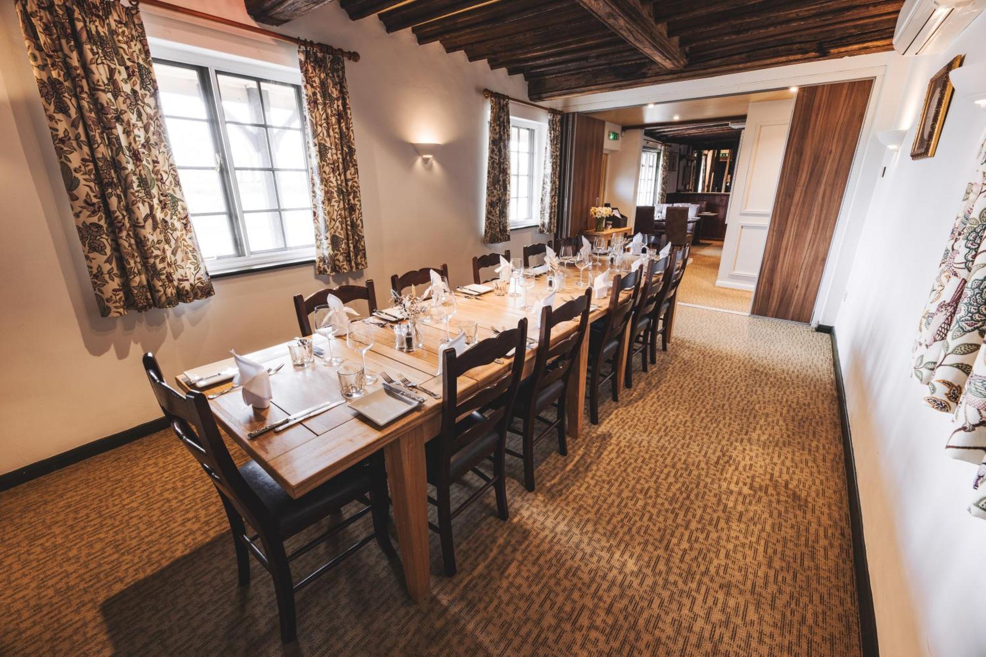 The Auberge Yaxley  Eksteriør billede