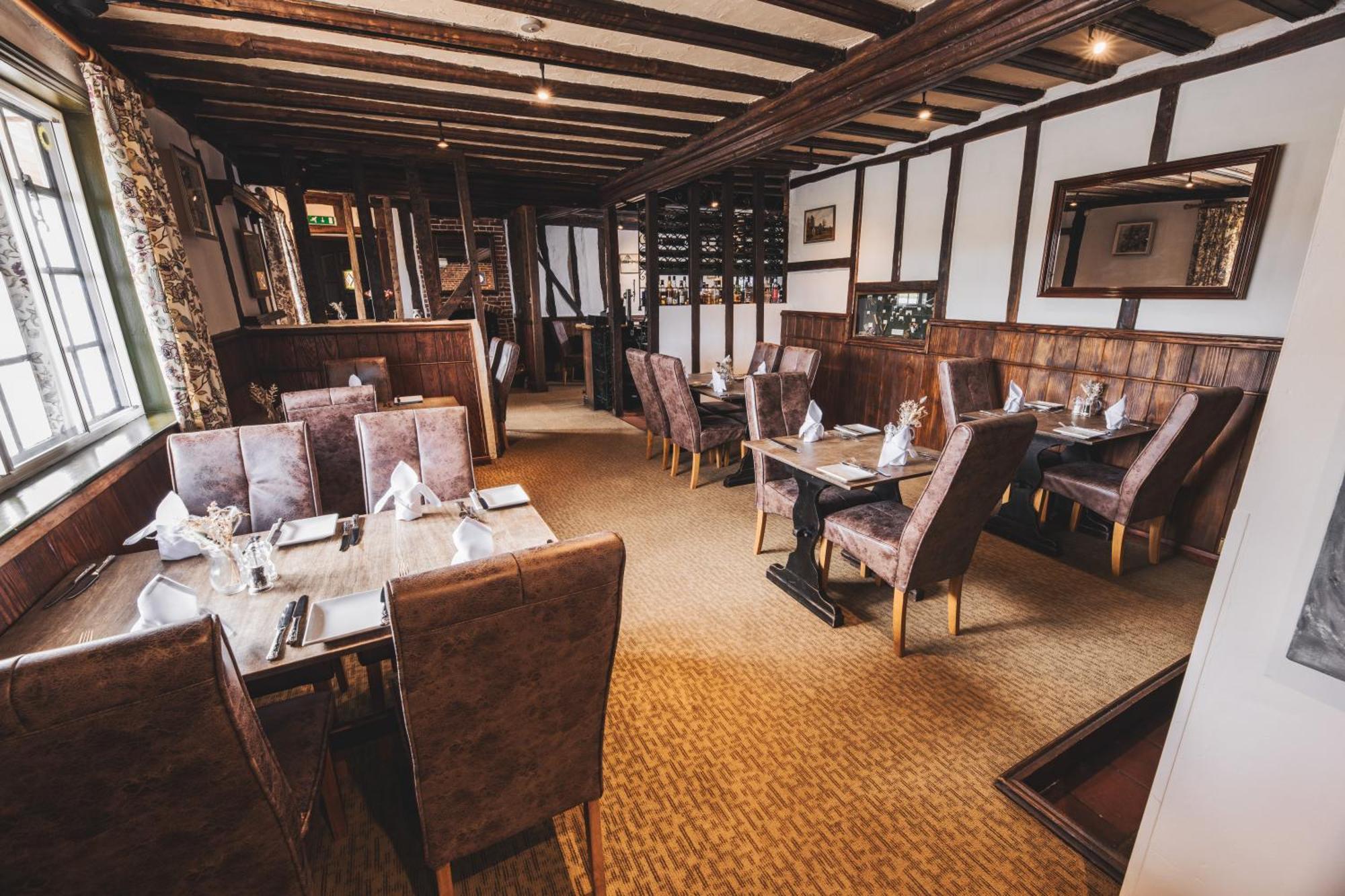 The Auberge Yaxley  Eksteriør billede