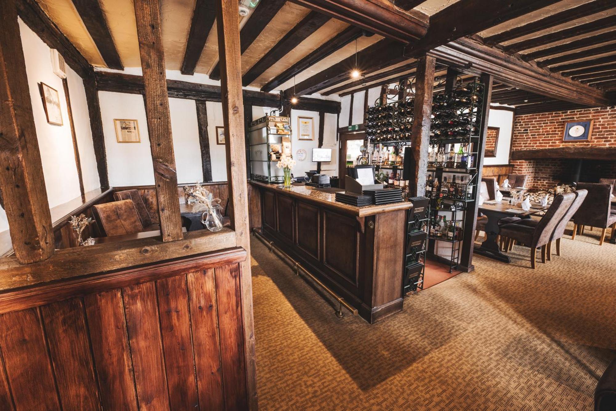 The Auberge Yaxley  Eksteriør billede